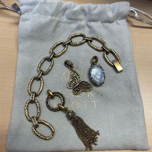 Kendra Scott bracelet
